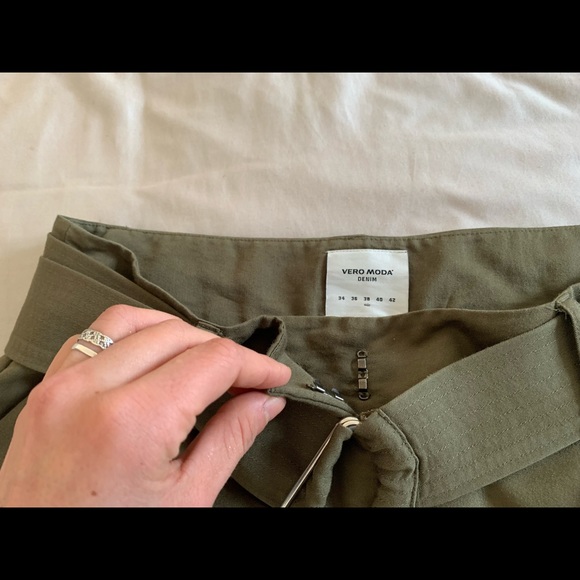 Vero moda short fluid with darts - Picture 2 of 5